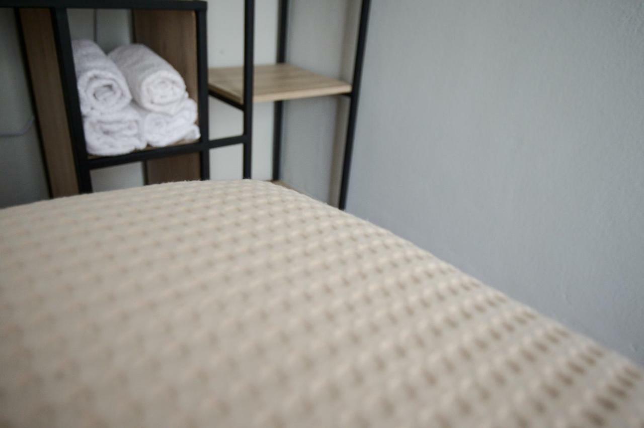 Hotel Niku Тирана Екстериор снимка
